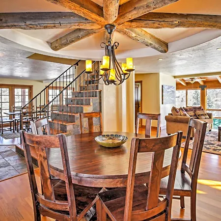 Villa Mountaineer Manor